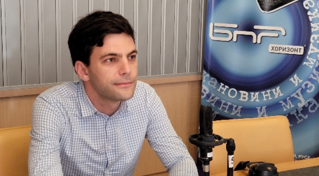 Демократична България или БСП трябва да получат третия мандат за